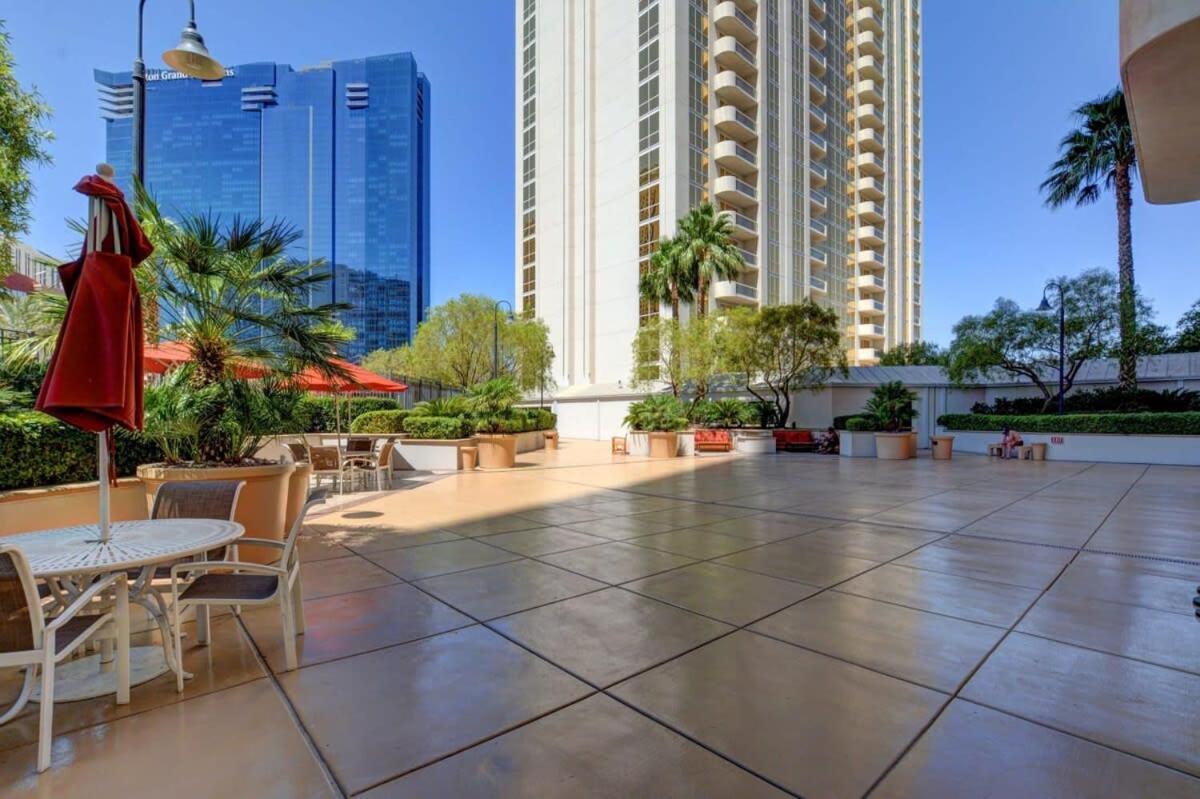 Mgm Signature-22-611 Strip View Jacuzzi Studio Las Vegas Eksteriør billede